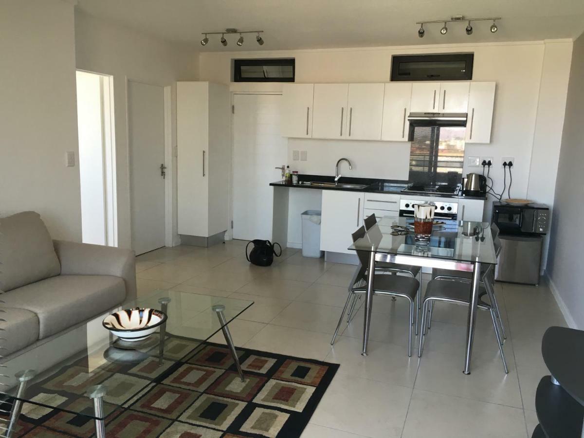 City Junction Appartement Windhoek Buitenkant foto